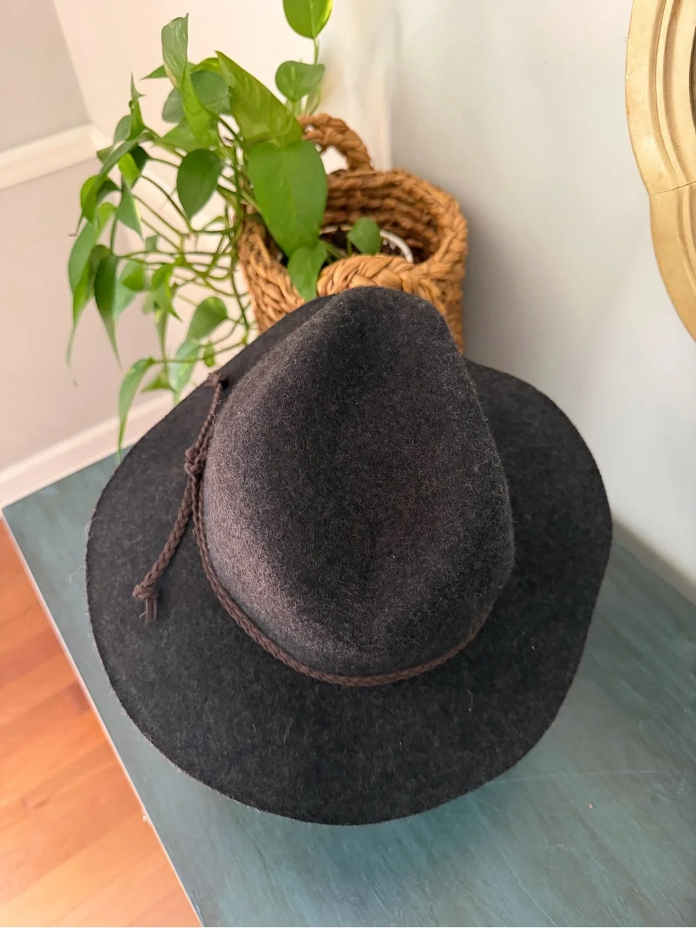 SOMETHING SPECIAL brand FELT FEDORA style hat with brown braided leather band